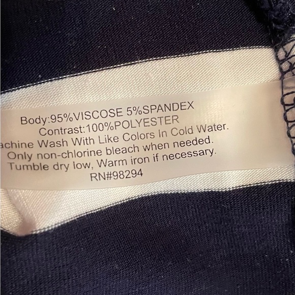 SportElle Women's Pullover Nautical Top Shirt Blue and White Striped Size Small - Picture 7 of 7